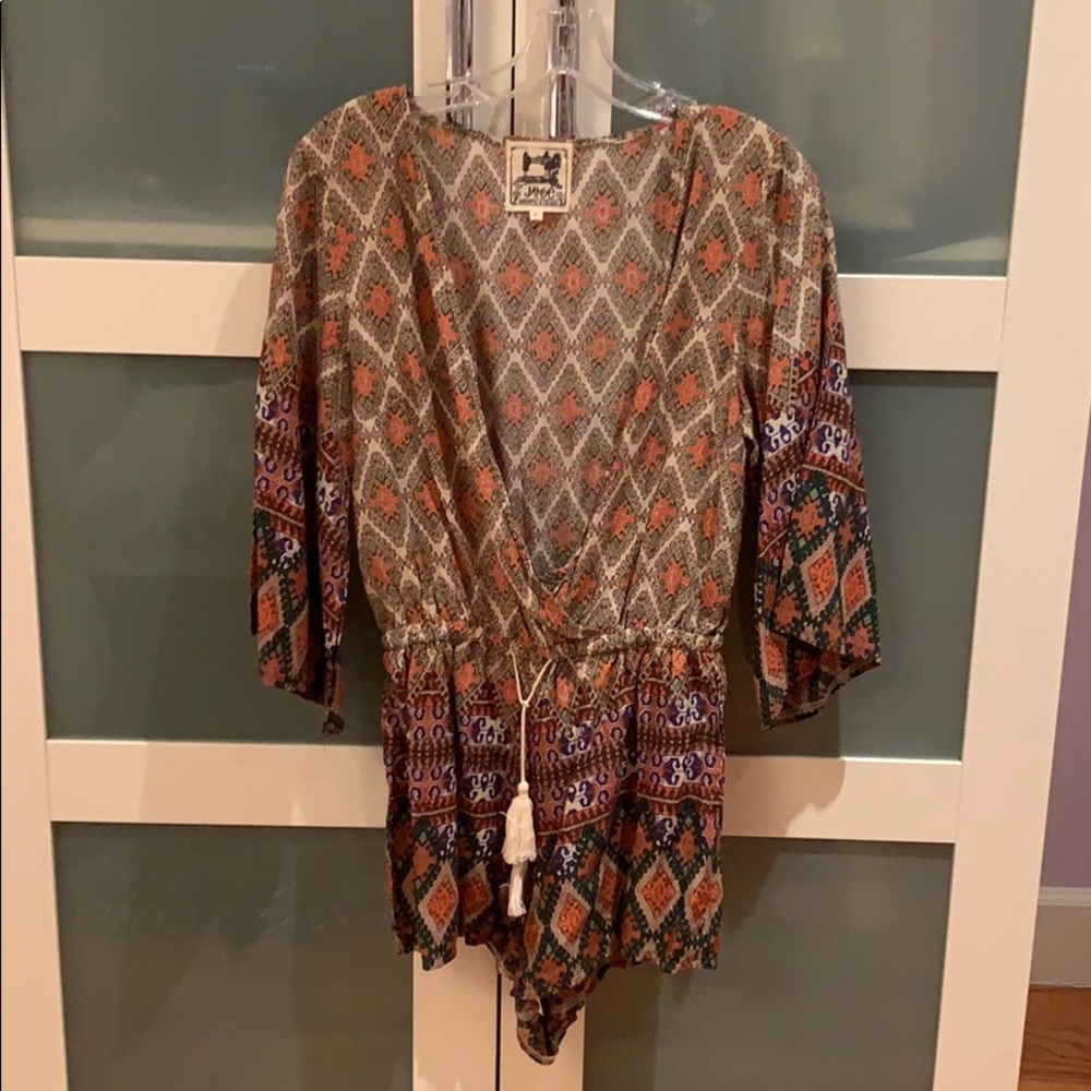 LF Surplice romper with flowy sleeves